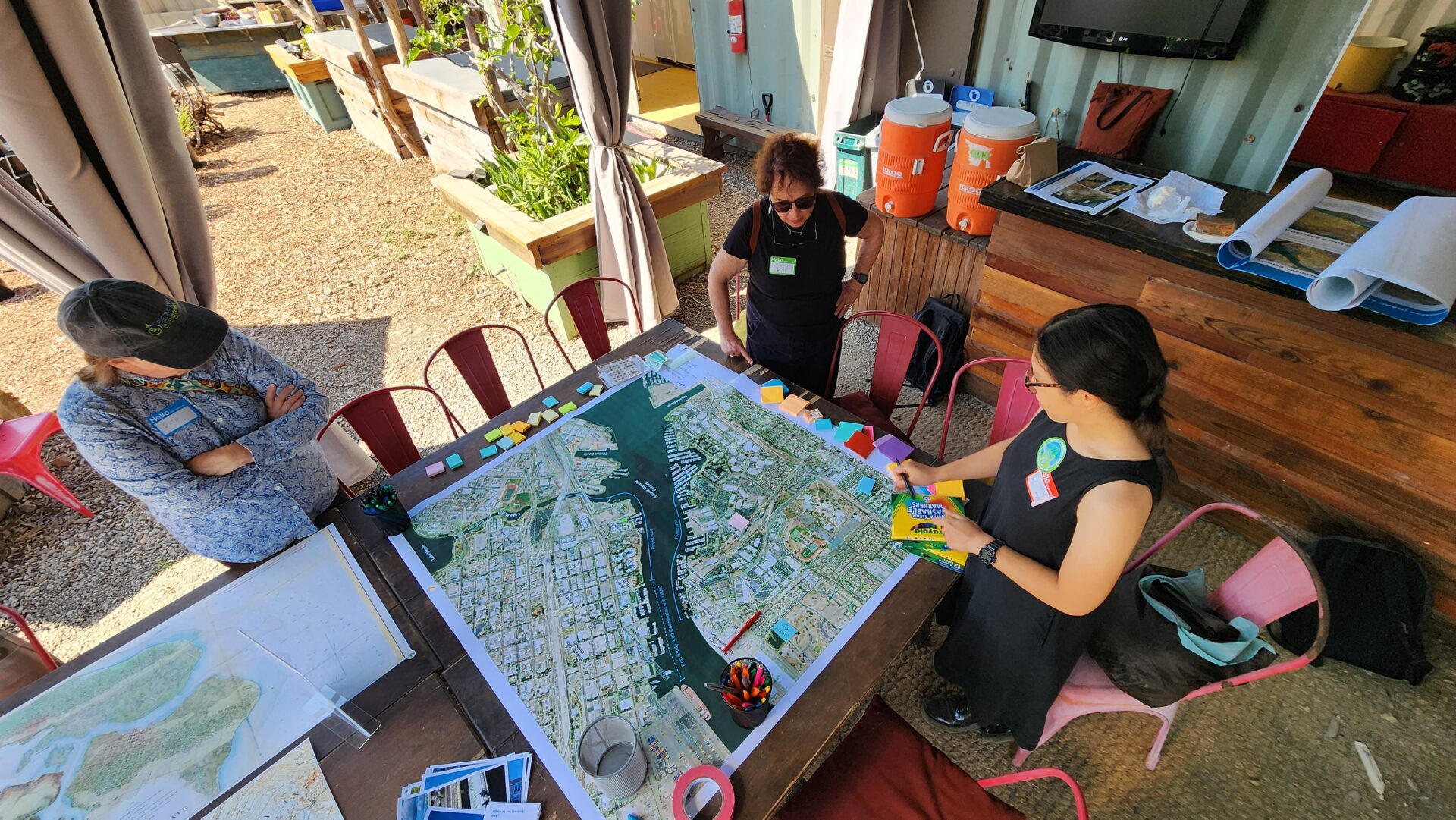 Alameda-Oakland adaptation committees at work with local residents. Photo: Greenbelt Alliance