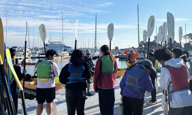 Oakland High Schoolers Sample Local Kayaking